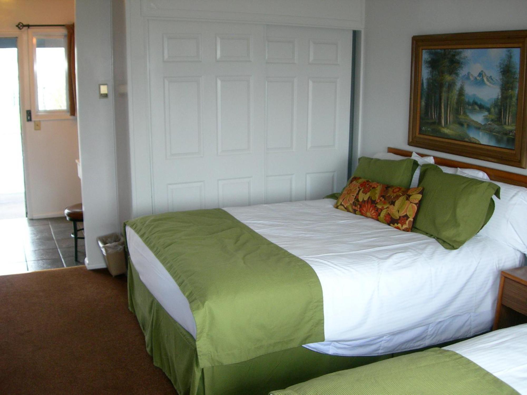 Walker River Motel 3*